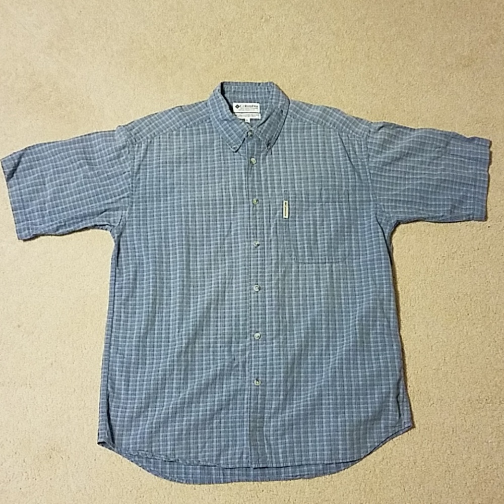 Columbia SS button up shirt
